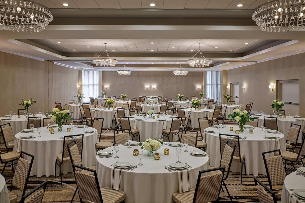 Delta Hotels By Marriott Chicago Willowbrook Exterior foto